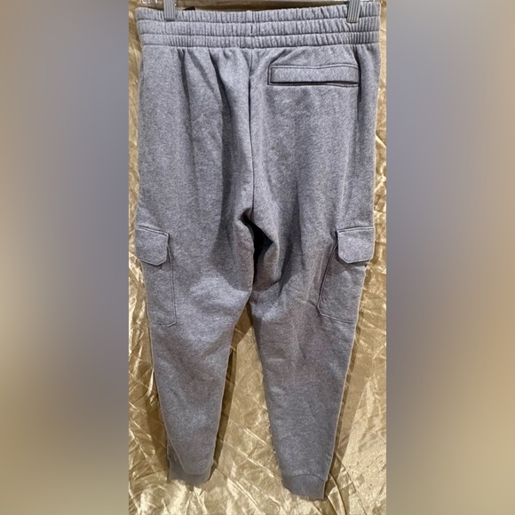 Under Armour - Picture 2 of 4